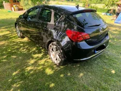 Schwarz Gebraucht 2015 Opel Astra Limousine | 5.700 € (Guter Preis)