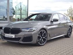 Grau Gebraucht 2021 BMW M550 Performance Limousine | 45.900 € (Superpreis)
