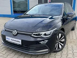 Schwarz Gebraucht 2023 VW Golf VIII Move Limousine | 23.650 € (Fairer Preis)
