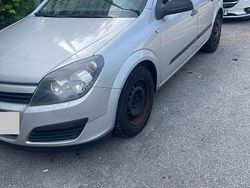 Silber Gebraucht 2004 Opel Astra Cosmo Limousine | 1.990 € (Fairer Preis)