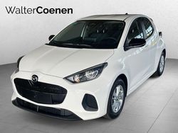 Weiss Gebraucht 2025 Mazda 2 Center-Line Kleinwagen | 21.850 € (Guter Preis)