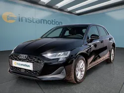 Schwarz Gebraucht 2024 Audi A3 Sportback Kleinwagen | 32.749 € (Superpreis)