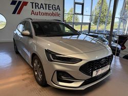 Moondust silver Gebraucht 2024 Ford Focus ST-Line Kombi | 22.990 € (Superpreis)