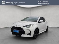 Schneeweiß Gebraucht 2025 Toyota Yaris Hybrid Limousine | 23.640 € (Guter Preis)