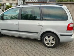 Grau Gebraucht 2025 Ford Galaxy Van / Kleinbus | 2.600 €