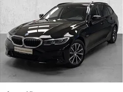 Schwarz Gebraucht 2022 BMW 320e Advantage Limousine | 25.880 € (Etwas zu teuer)