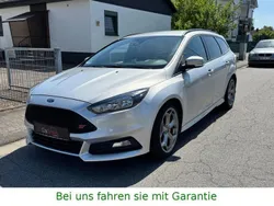 Silber Gebraucht 2018 Ford Focus ST Kombi | 12.500 € (Fairer Preis)