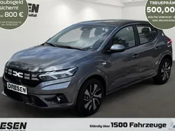 Grau Neu 2025 Dacia Sandero Expression Kleinwagen | 17.935 € (Fairer Preis)