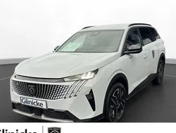 Weiß Gebraucht 2024 Peugeot 5008 Allure Van / Kleinbus | 38.995 € (Fairer Preis)