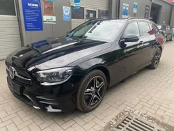Schwarz Gebraucht 2020 Mercedes E300 AMG line Kombi | 27.200 € (Fairer Preis)