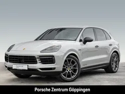 Beige Gebraucht 2022 Porsche Cayenne SUV | 67.880 € (Guter Preis)