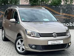 Beige Gebraucht 2015 VW Touran Cup Van / Kleinbus | 14.490 € (Guter Preis)