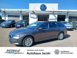 Grau Neu 2025 Skoda Octavia Selection Kombi | 32.988 € (Superpreis)
