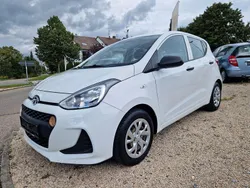 Weiß Gebraucht 2017 Hyundai i10 Classic Kleinwagen | 6.999 € (Fairer Preis)
