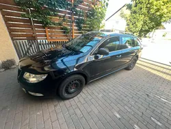 Schwarz Gebraucht 2010 Skoda Superb Kombi | 4.000 € (Superpreis)