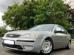 Silber Gebraucht 2004 Ford Mondeo Limousine | 1.590 € (Fairer Preis)