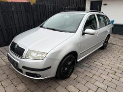 Silber Gebraucht 2007 Skoda Fabia Kleinwagen | 2.499 €