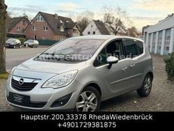 Silber Gebraucht 2011 Opel Meriva Design Edition Van / Kleinbus | 4.999 € (Superpreis)