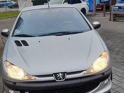 Silber Gebraucht 2001 Peugeot 206 Cabrio | 700 €