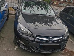 Schwarz Gebraucht 2012 Opel Astra Limousine | 5.000 € (Fairer Preis)