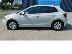Grau Gebraucht 2023 VW Polo Trendline Limousine | 15.690 € (Guter Preis)