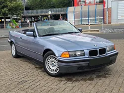Blau Gebraucht 1994 BMW 320 Cabriolet Cabrio | 6.300 €