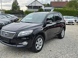 Schwarz Gebraucht 2011 Toyota RAV4 Life SUV | 11.500 € (Fairer Preis)