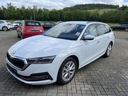 Moon weiss metallic (metallic) Gebraucht 2020 Skoda Octavia Style Kombi | 14.990 € (Fairer Preis)
