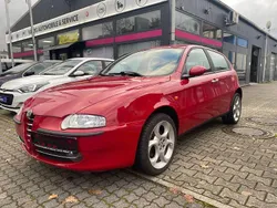 Rot Gebraucht 2002 Alfa Romeo 147 Distinctive Kleinwagen | 3.199 € (Teuer)