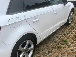Weiß Gebraucht 2019 Audi A3 Sportback g-tron Limousine | 11.900 €