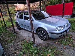 Silber Gebraucht 2000 VW Golf IV Kleinwagen | 1.900 € (Fairer Preis)