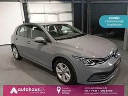 Grau Gebraucht 2021 VW Golf VIII Limousine | 17.960 € (Guter Preis)