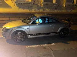 Grau Gebraucht 2002 Audi TT Ambiente Coupé | 3.350 € (Guter Preis)