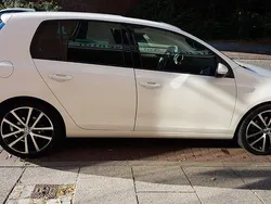 Weiß Gebraucht 2010 VW Golf VI Highline Limousine | 8.700 € (Etwas zu teuer)