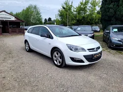 Weiß Gebraucht 2015 Opel Astra Style Kombi | 6.990 € (Guter Preis)