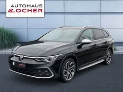 Deep black perleffekt Gebraucht 2024 VW Golf Alltrack Kombi | 38.890 € (Etwas zu teuer)