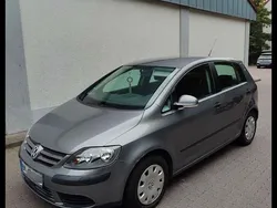 Grau Gebraucht 2006 VW Golf Plus Van / Kleinbus | 3.099 € (Fairer Preis)