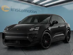 Schwarz Neu 2025 Porsche Macan SUV | 126.449 € (Teuer)