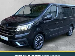 Schwarz Neu 2024 Renault Trafic Van | 52.990 € (Teuer)
