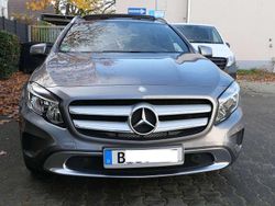Grau Gebraucht 2015 Mercedes GLA220 Urban SUV | 14.500 € (Guter Preis)