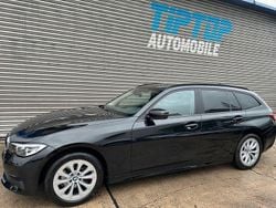 Schwarz Gebraucht 2022 BMW 318 Advantage Kombi | 25.400 € (Guter Preis)