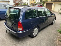 Blau Gebraucht 2002 Ford Focus Kombi | 1.100 € (Guter Preis)