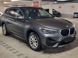 Grau Gebraucht 2020 BMW X1 SUV | 20.500 € (Fairer Preis)