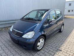 Blau Gebraucht 2003 Mercedes A160 Classic Kleinwagen | 2.690 € (Etwas zu teuer)
