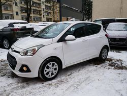 Weiß Gebraucht 2015 Hyundai i10 Trend Kleinwagen | 7.950 € (Fairer Preis)