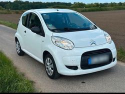 Weiß Gebraucht 2009 Citroën C1 Kleinwagen | 1.229 € (Etwas zu teuer)