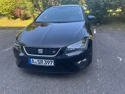 Schwarz Gebraucht 2015 Seat Leon ST FR Kombi | 10.500 € (Guter Preis)