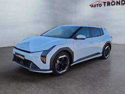 Weiss Neu 2025 Kia EV4 3 Kleinwagen | 46.990 € (Etwas zu teuer)