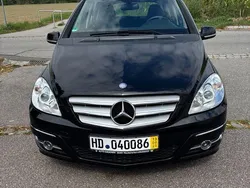 Schwarz Gebraucht 2009 Mercedes 200 Limousine | 5.500 € (Guter Preis)