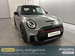Moonwalk grey (metallic) Gebraucht 2022 Mini John Cooper Works Kleinwagen | 21.980 € (Superpreis)